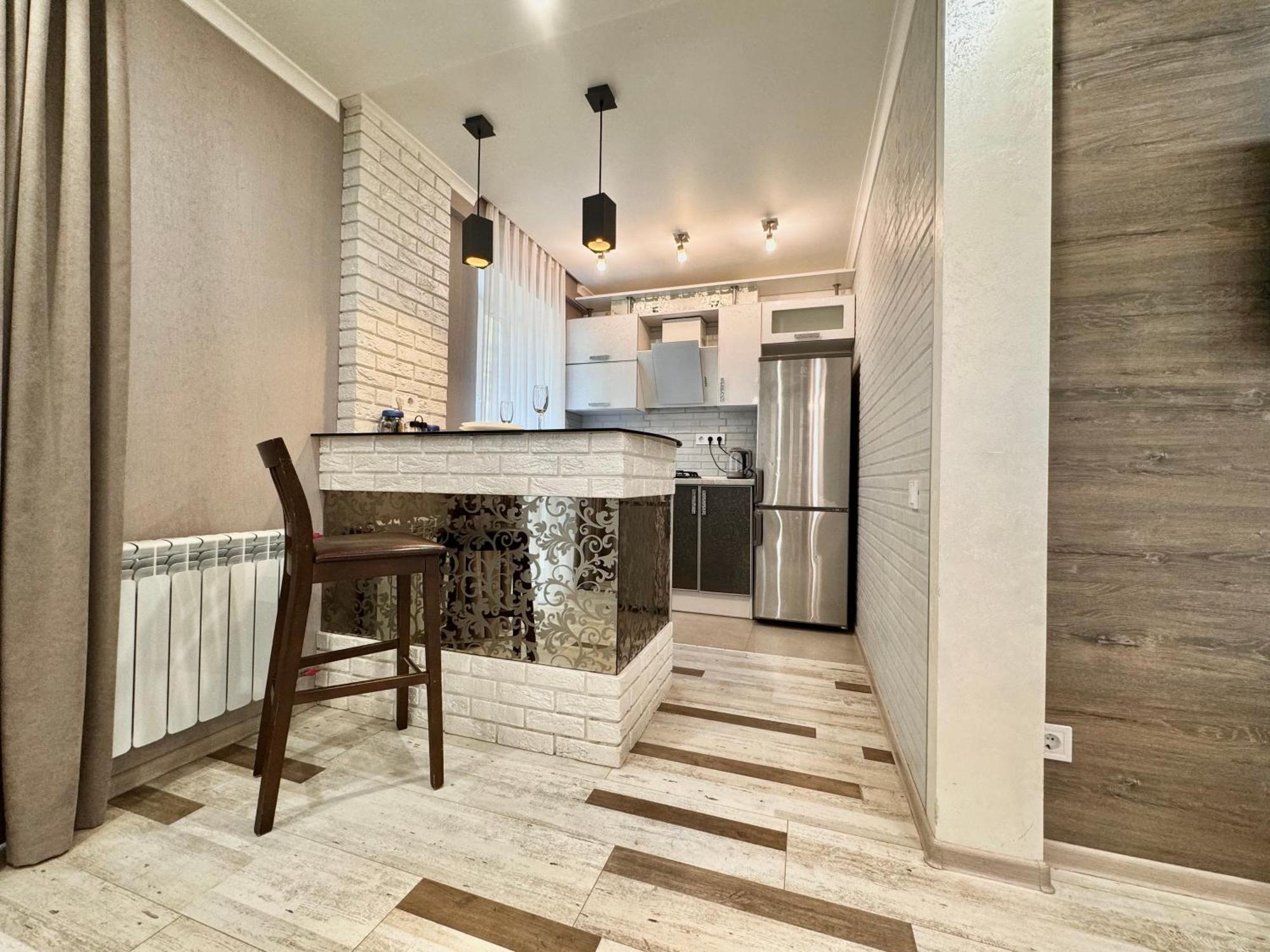 Apartpoltava Розкішна Студія З Кутовою Ванною, 1-Й Будинок Біля Корпусного Парку, Панорамний Балкон Ngoại thất bức ảnh