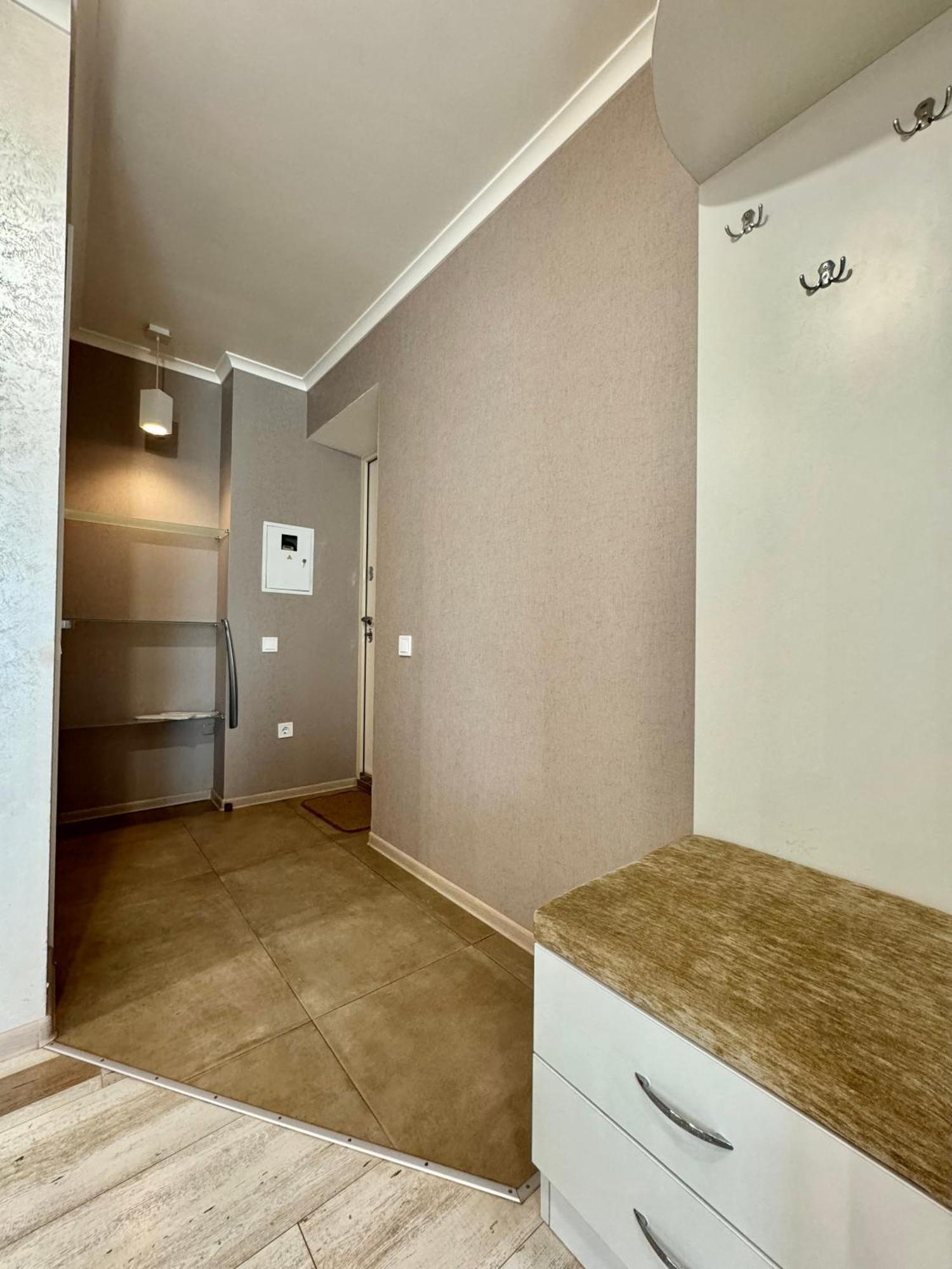 Apartpoltava Розкішна Студія З Кутовою Ванною, 1-Й Будинок Біля Корпусного Парку, Панорамний Балкон Ngoại thất bức ảnh